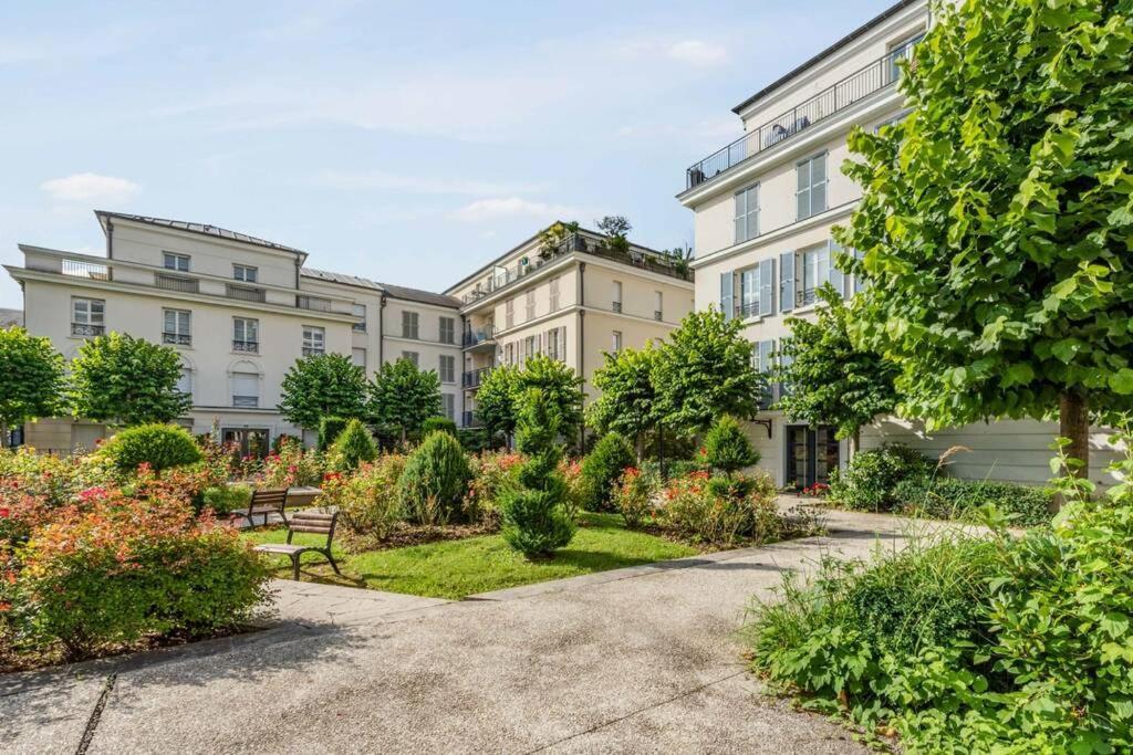 Cour Royal Apartment Near Disneyland Bmyguest Chessy  Exteriör bild